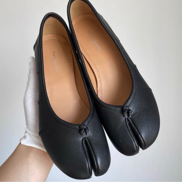 Maison Martin Margiela Black Tabi Loafers - Picture 1 of 7